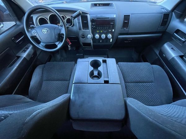 2013 TOYOTA TUNDRA SR5