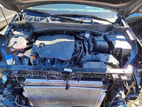 2026 KIA SPORTAGE LX — Engine bay