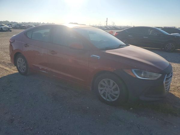 2018 HYUNDAI ELANTRA SE — Passenger 3/4