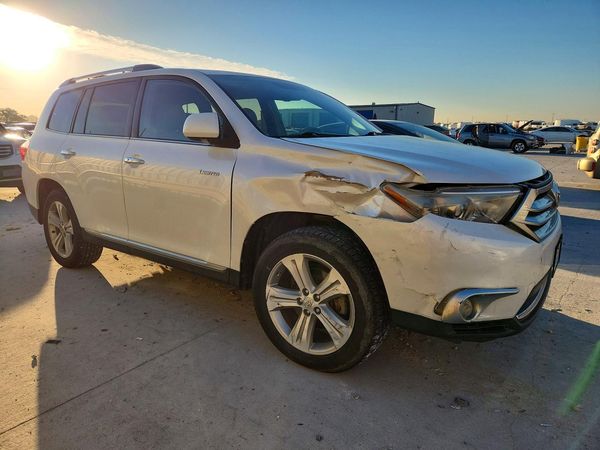 2013 TOYOTA HIGHLANDER Base/Hybrid — Passenger 3/4