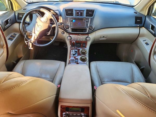 2013 TOYOTA HIGHLANDER Base/Hybrid — CKPT