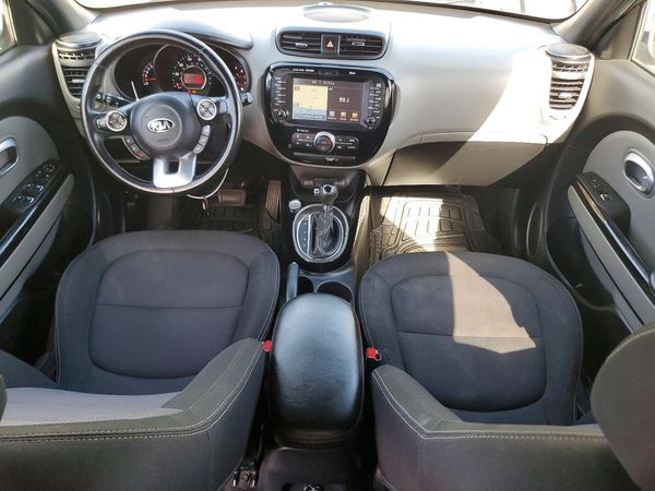 2017 KIA SOUL