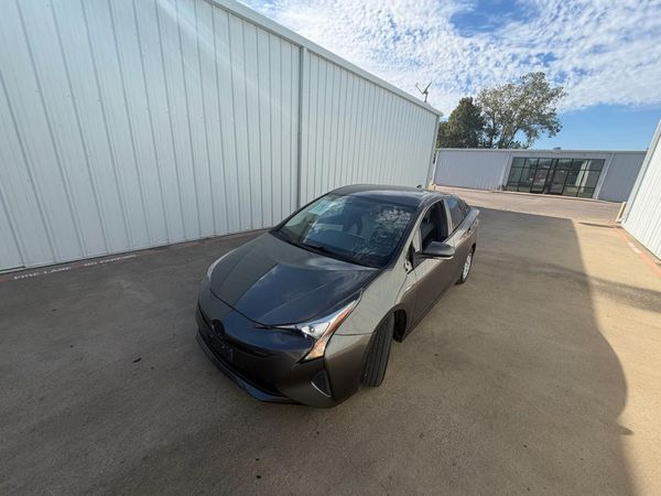 2016 TOYOTA PRIUS One/Two