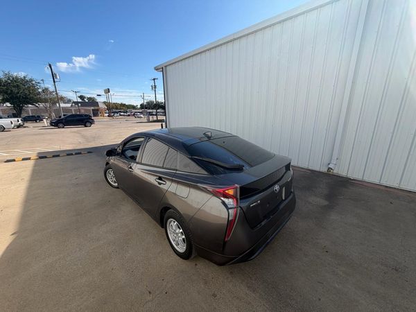 2016 TOYOTA PRIUS One/Two
