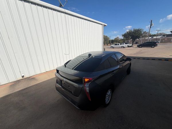 2016 TOYOTA PRIUS One/Two