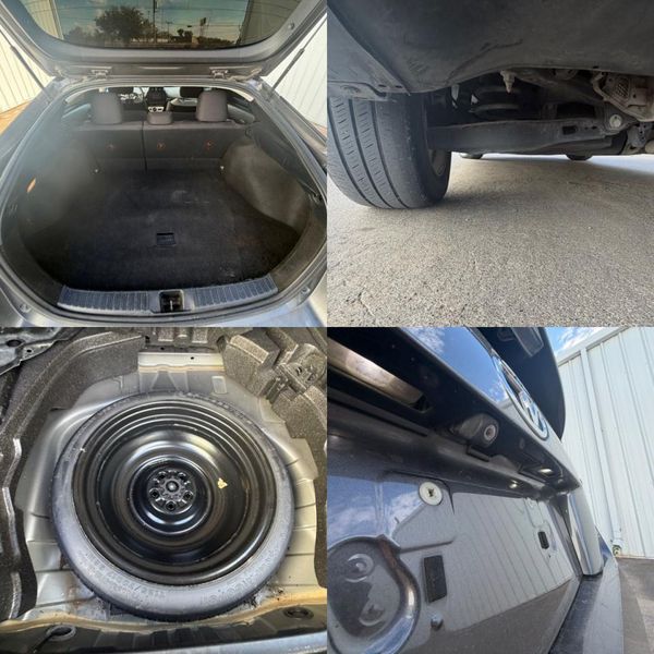 2016 TOYOTA PRIUS One/Two