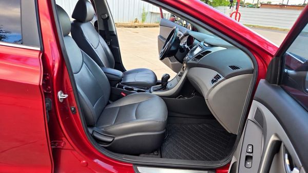 2014 HYUNDAI ELANTRA GLS(Middle)