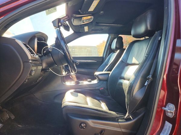 2017 JEEP GRAND CHEROKEE Limited — DENT