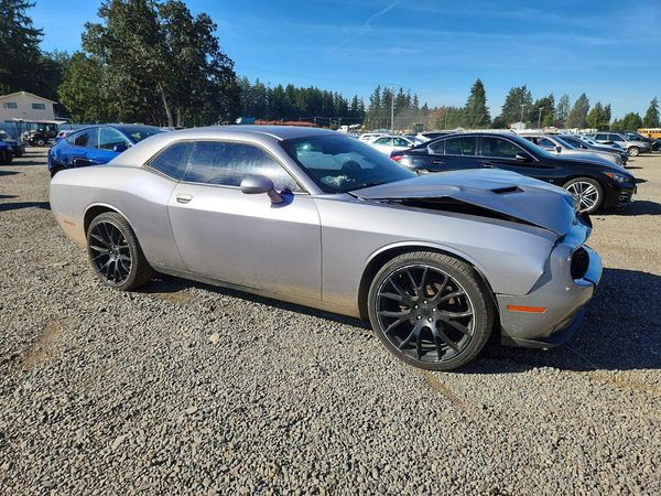 2015 DODGE CHALLENGER SXT — Passenger 3/4