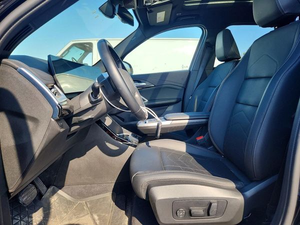 2025 BMW X1 xDrive28i — DENT