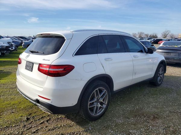 2018 MERCEDES-BENZ GLC