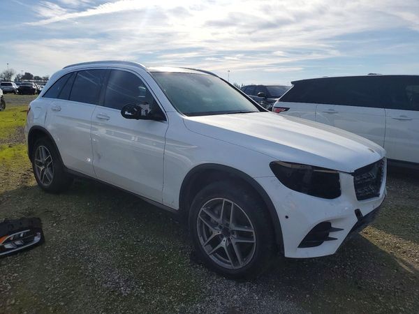 2018 MERCEDES-BENZ GLC
