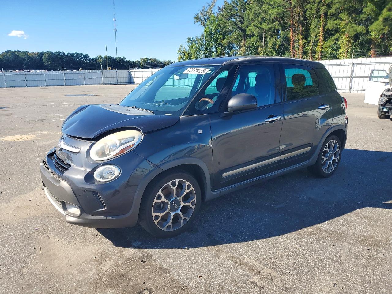 2014 FIAT 500 TREKKING — Front 3/4