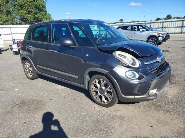 2014 FIAT 500 TREKKING — Passenger 3/4