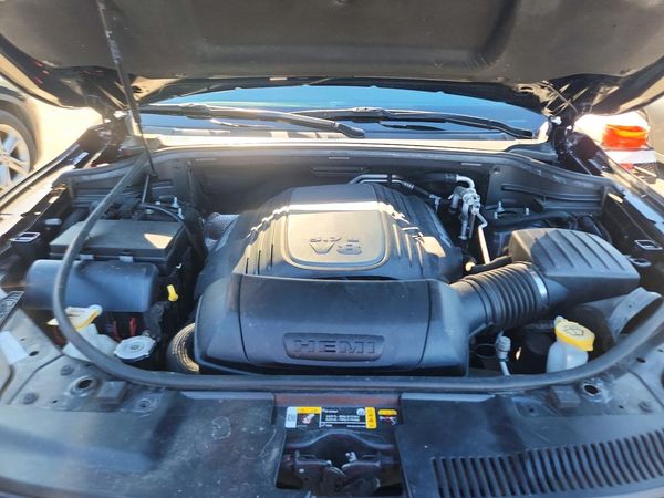 2022 DODGE DURANGO R/T — Engine bay