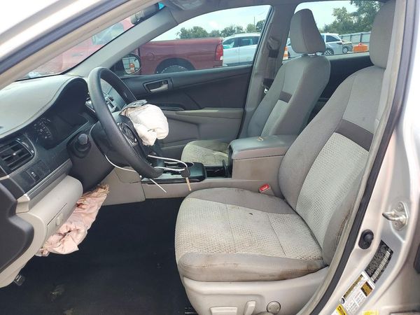 2014 TOYOTA CAMRY — DENT