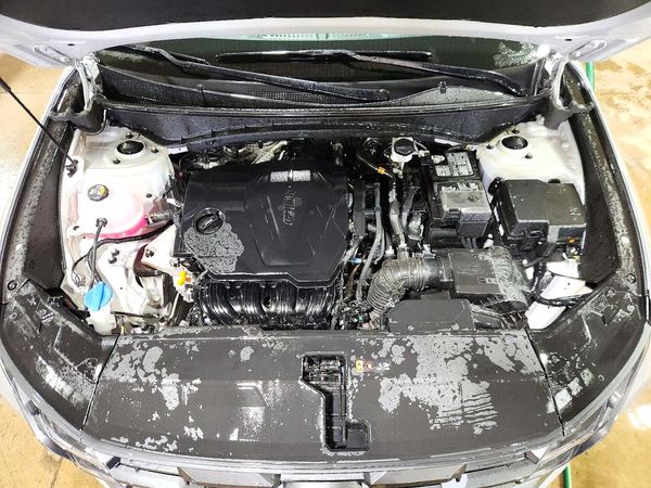 2026 HYUNDAI TUCSON SEL, SEL Plus — Engine bay