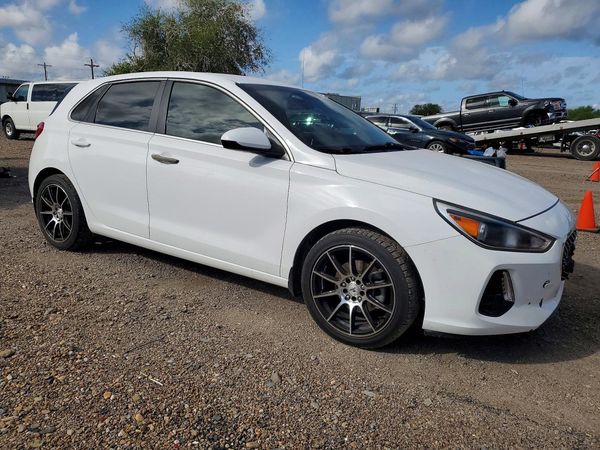 2018 HYUNDAI ELANTRA Elantra GT — Passenger 3/4