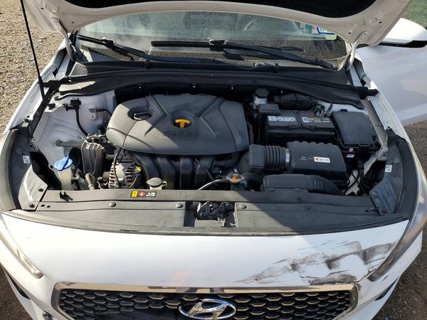 2018 HYUNDAI ELANTRA Elantra GT — Engine bay