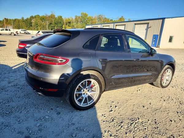 2018 PORSCHE MACAN — PSRA