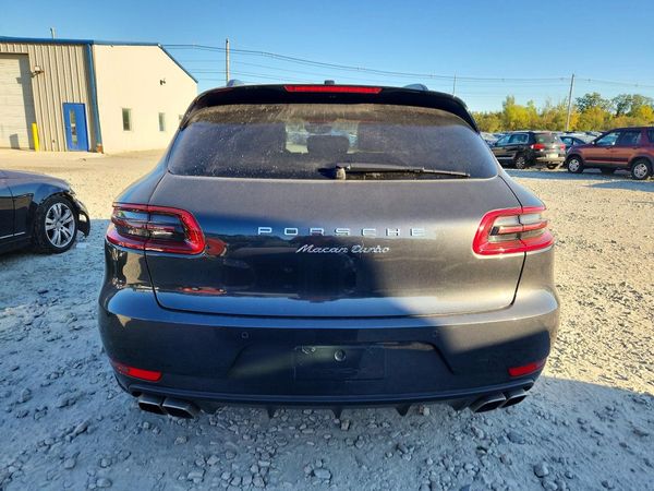 2018 PORSCHE MACAN — DIRR