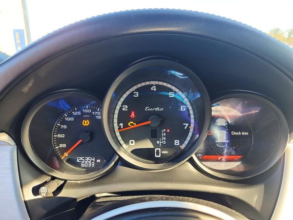 2018 PORSCHE MACAN — ODOM