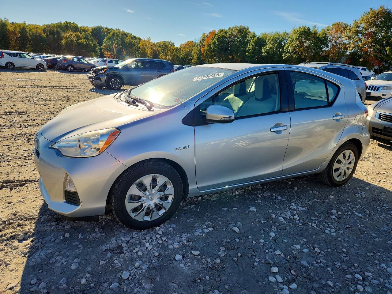 2013 TOYOTA PRIUS — Front 3/4