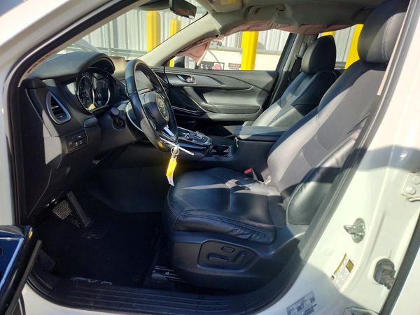 2019 MAZDA CX-9 Touring — DENT