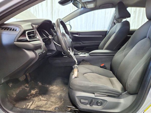 2023 TOYOTA CAMRY LE — DENT