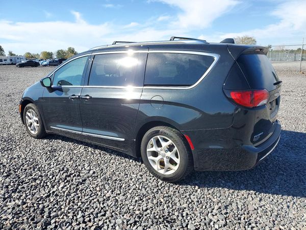 2018 CHRYSLER PACIFICA Touring L Plus — DSRA
