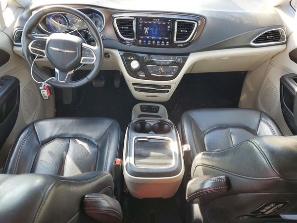 2018 CHRYSLER PACIFICA Touring L Plus — CKPT