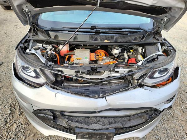 2017 CHEVROLET BOLT Premier — Engine bay