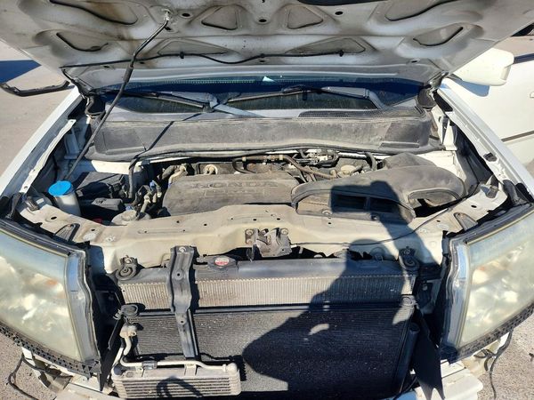 2012 HONDA PILOT TOURING — Engine bay