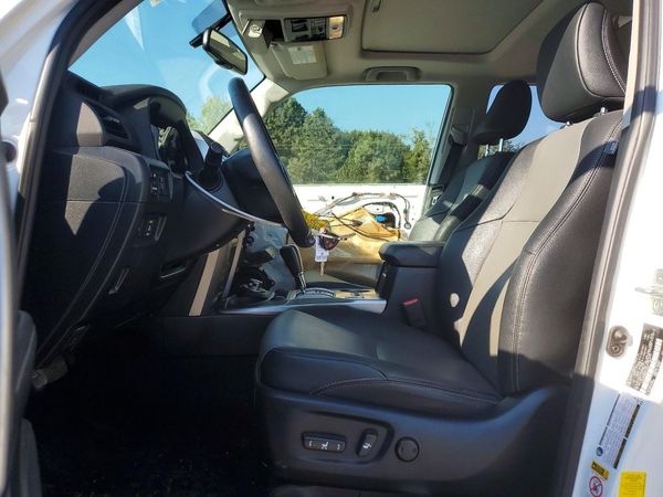 2019 TOYOTA 4RUNNER — DENT