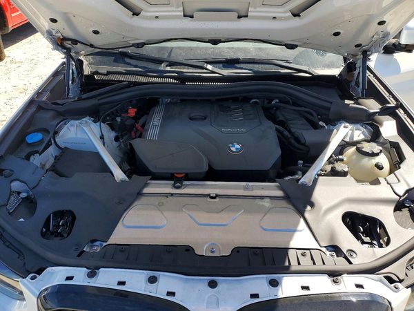 2024 BMW X3 xDrive30i SA — Engine bay