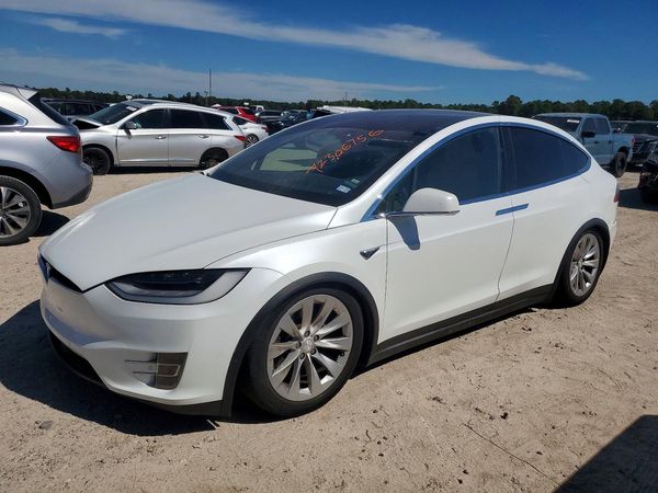 2017 TESLA MODEL X — DSFA — Front 3/4