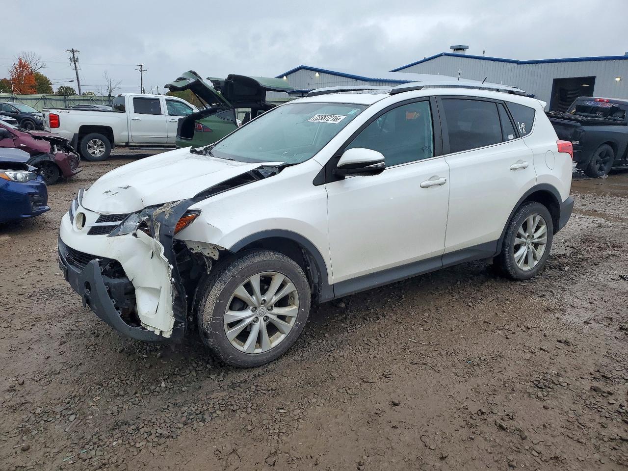 2014 TOYOTA RAV4 High — Front 3/4
