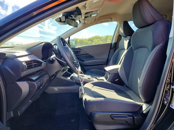 2025 SUBARU CROSSTREK Premium — DENT