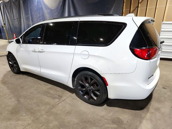 2018 CHRYSLER PACIFICA Touring L — DSRA