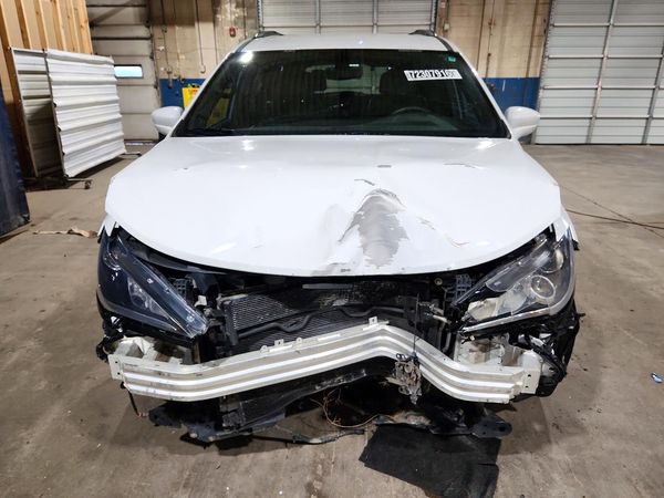 2018 CHRYSLER PACIFICA Touring L — DIRF