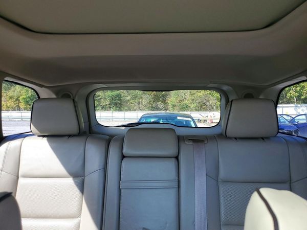 2014 JEEP CHEROKEE Overland — SUVN