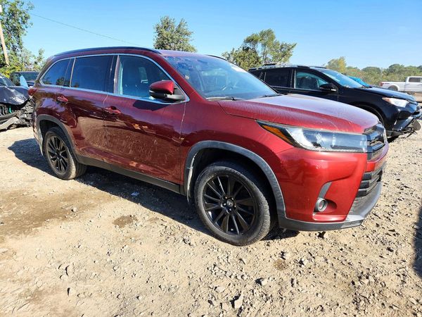 2019 TOYOTA HIGHLANDER SE/XLE — Passenger 3/4
