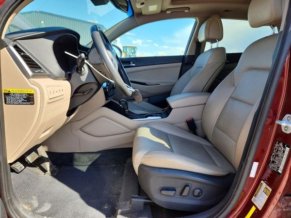 2016 HYUNDAI TUCSON — DENT