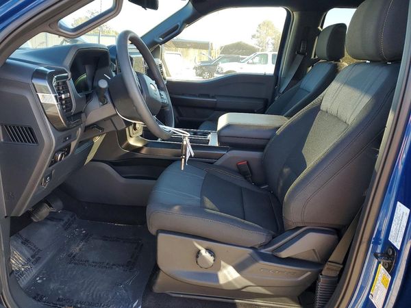 2025 FORD F150