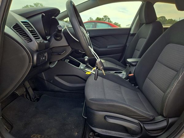 2014 KIA FORTE LX, EX — DENT