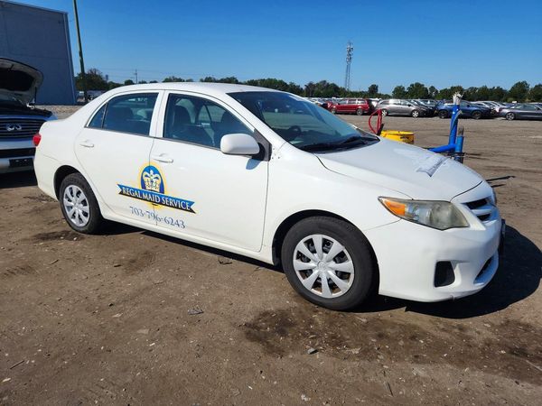2013 TOYOTA COROLLA — Passenger 3/4