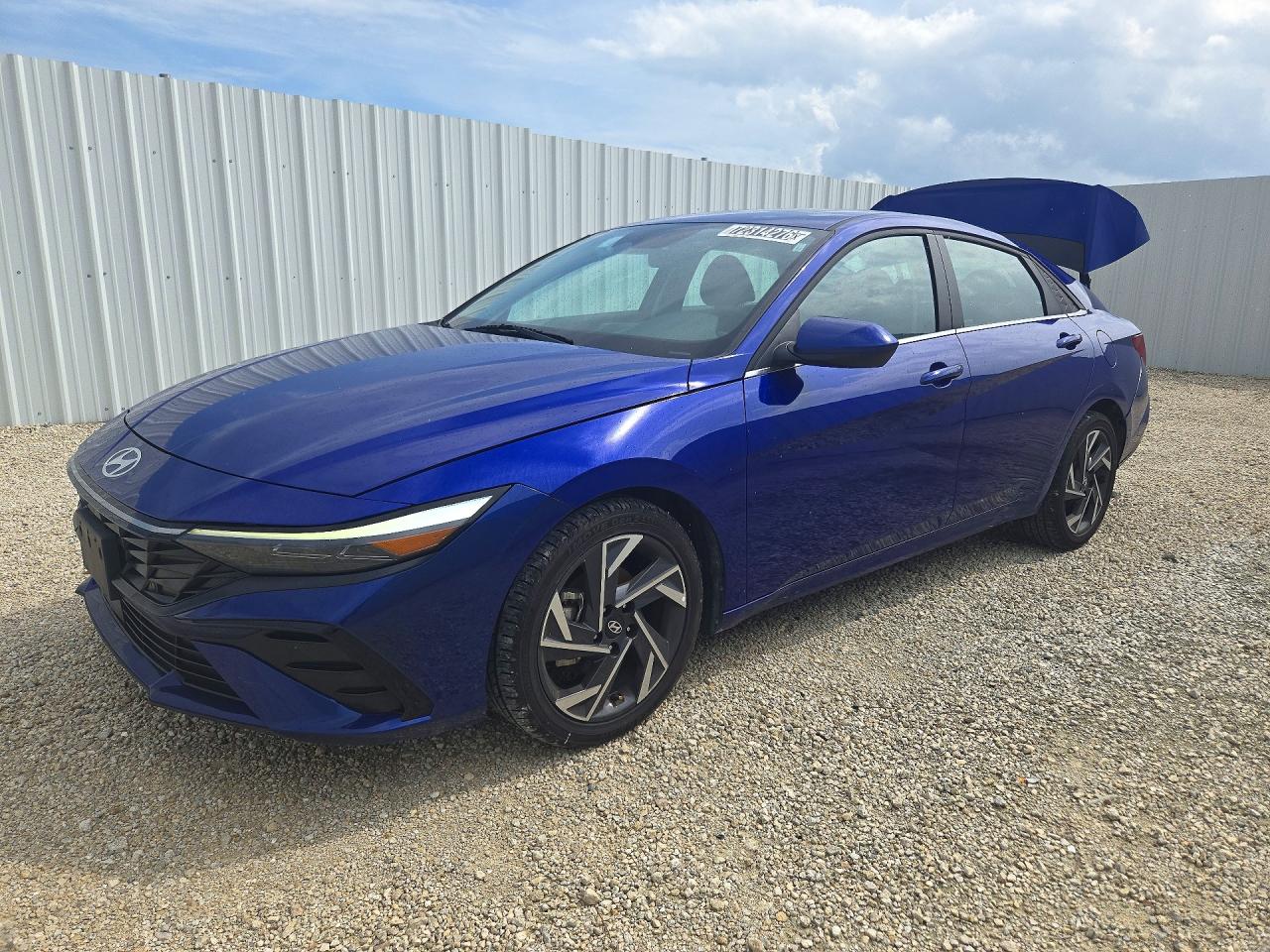 2025 HYUNDAI ELANTRA SEL Convenience — Front 3/4