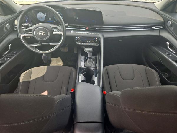 2025 HYUNDAI ELANTRA SEL Convenience — CKPT