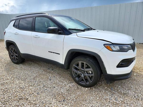 2026 JEEP COMPASS Limited — Passenger 3/4