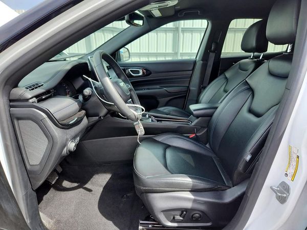 2026 JEEP COMPASS Limited — DENT